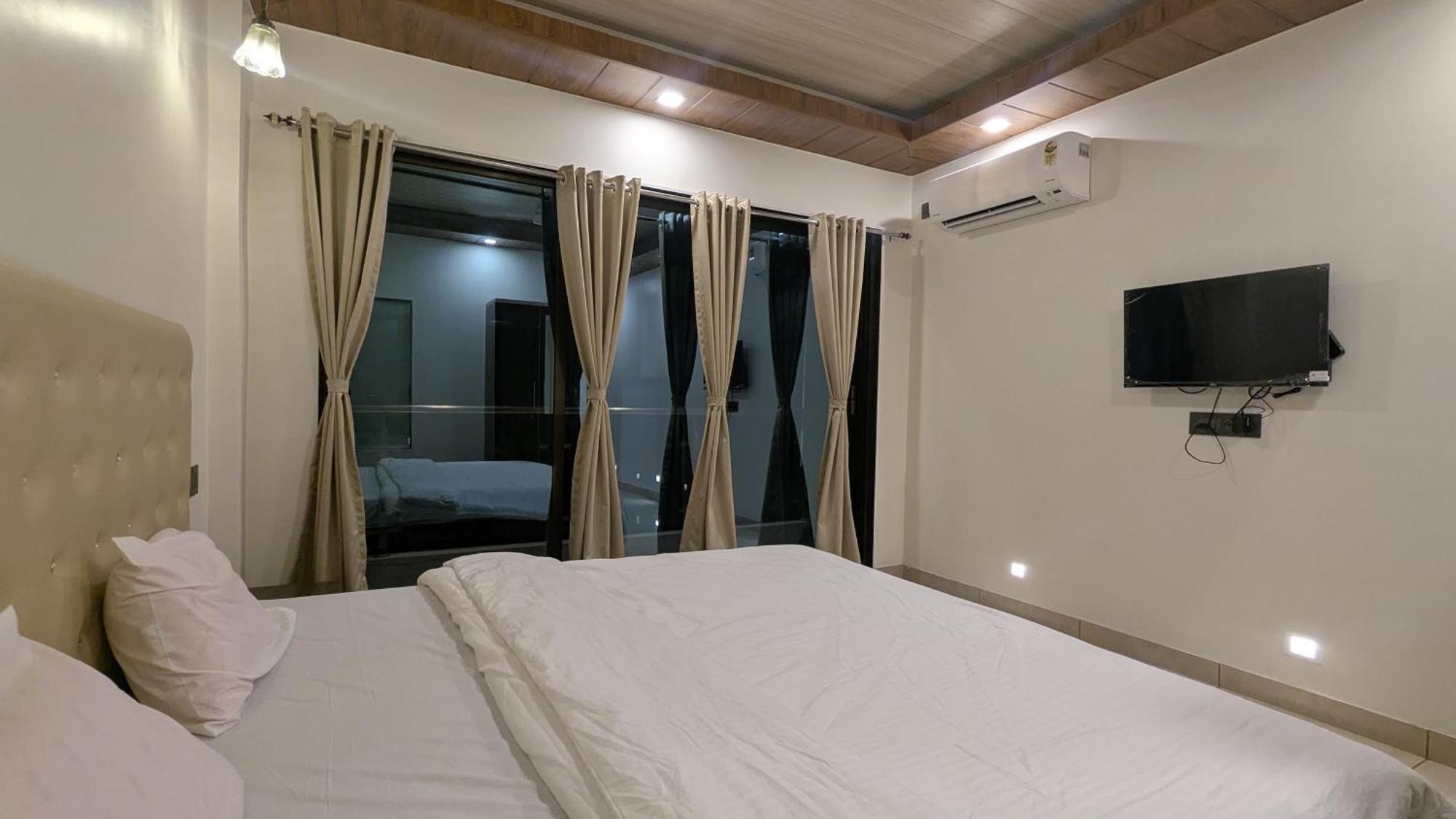 The Grange Lake View Panchgani Eksteriør billede